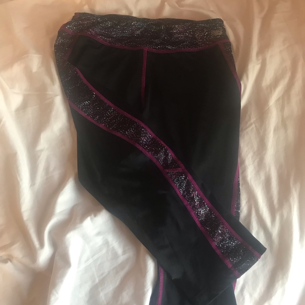 Girls Athletic leggings.